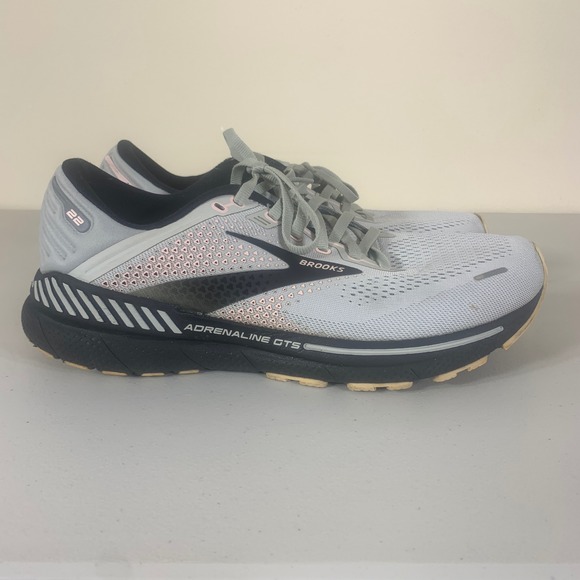 Brooks Adrenaline GTS 22 White and Black Athletic Shoes - Picture 5 of 12